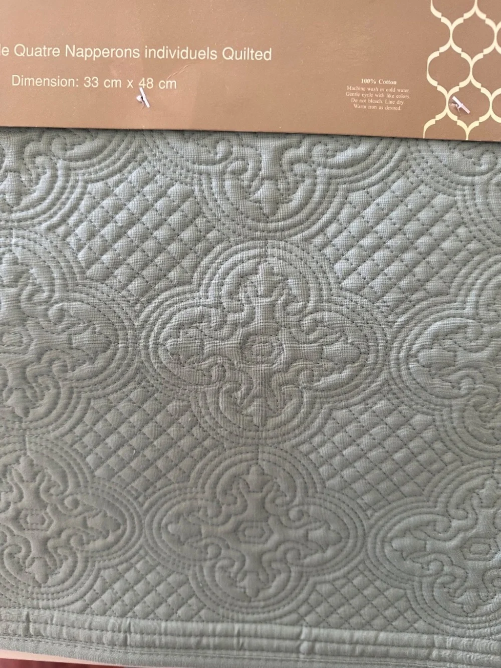 BRAND NEW DESIGNER COLLECTION PALE TURQUOISE PLACEMATS-3 SETS OF 4